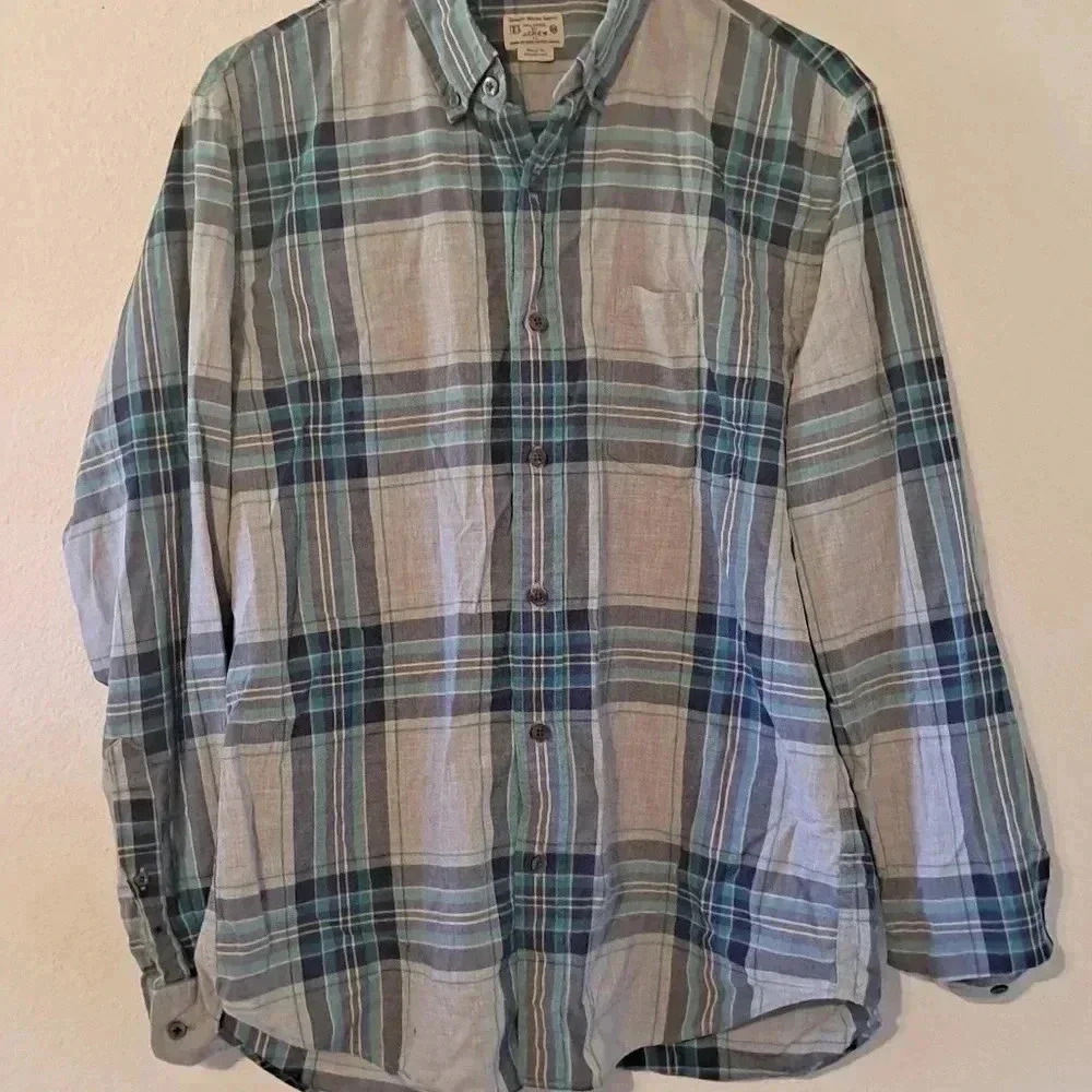 J Crew 100% Cotton Button Down EUC Size Medium